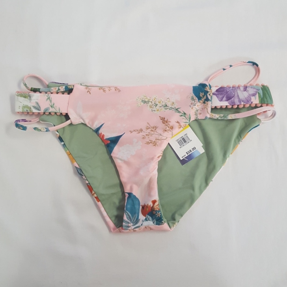 IsabellaRose Osaka Floral Swim Bottom, NWT.